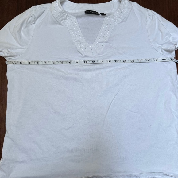 Rafaella XL white v-neck tshirt - Picture 4 of 5